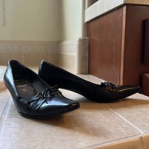 🐱Stuart Weitzman Black Kitten Heels 🐱Size 5